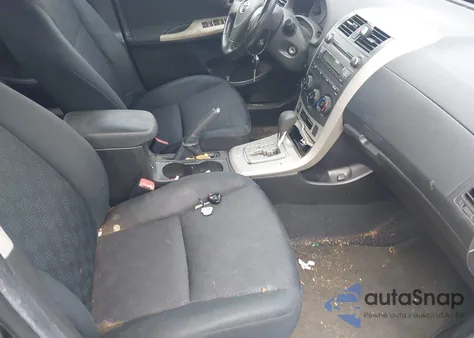 2010 Toyota Corolla S из США, поврежденный, VIN 1NXBU4EE2AZ375452